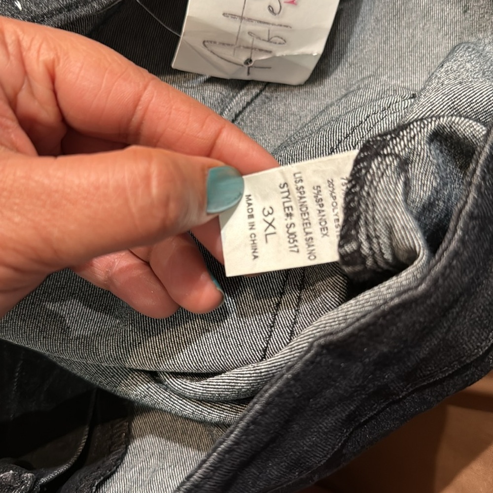 Curvy wide Leg Jean size 3XL  
New - Picture 4 of 6